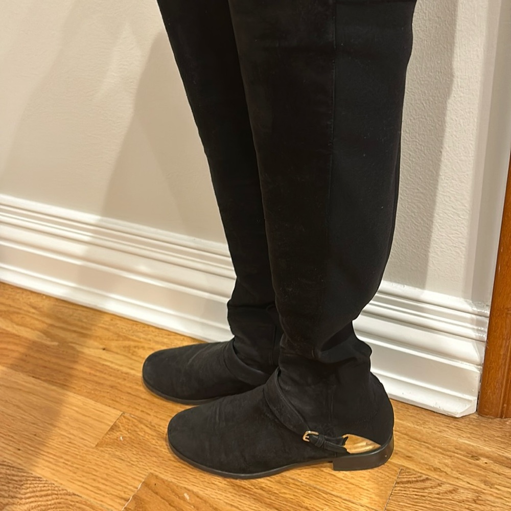 Stuart Weitzman 5050 boot